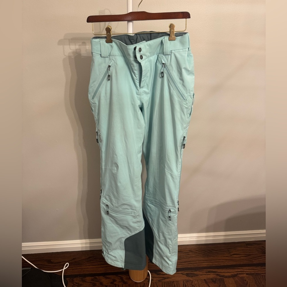 Women’s Columbia Titanium Ski Pants in Mint, Size Medium